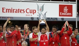 Walcott tỏa sáng, Arsenal vô địch Emirates Cup sau 5 năm
