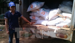 Bắt vụ vận chuyển đường, thuốc lá lậu số lượng lớn