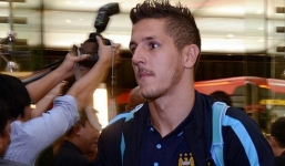 Jovetic chia tay Man City ngay tại Hà Nội