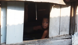 Khao khát lên bờ của người dân làng chài Tân Thịnh