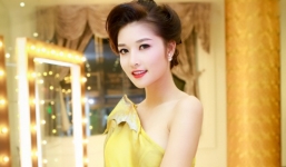 Triệu Thị Hà mặc áo dài phom hoa lạ mắt làm vedette