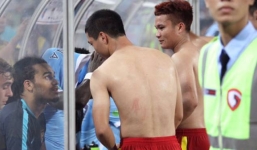 Vì sao Công Phượng đổi áo đấu với cầu thủ số 28 của Man City?