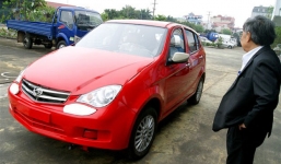 Đại gia 'ôm mộng' ô tô “made in Vietnam” bán gấp nhà máy trả nợ