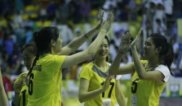 ĐT bóng chuyền nữ Việt Nam thắng nghẹt thở trước CLB Liêu Ninh