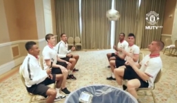 Video: 'Chết cười' với màn ngồi tâng bóng của cầu thủ M.U 