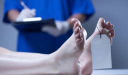 Cụ bà 92 tuổi bỗng sống lại la hét tại nhà tang lễ