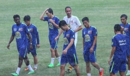 Sợ mưa lũ ở Quảng Ninh, HAGL tập nhờ tại Hải Phòng 