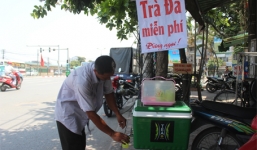 Thu giữ trà đá miễn phí là việc làm phản cảm?