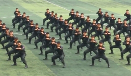 Video: Màn trình diễn võ thuật hoành tráng của các chiến sĩ Cảnh sát cơ động