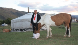 9 tuổi trốn bố mẹ mưu sinh, thành đại gia bậc nhất Việt Nam