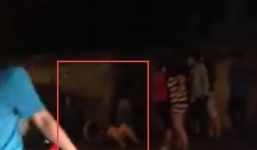 Hà Nội: Một phụ nữ bị đánh bất tỉnh sau va chạm giao thông