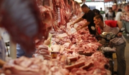 Video: Thịt bò 40 năm tràn ngập Trung Quốc