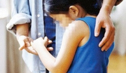 Thanh Hóa: Ông lão hàng xóm bị tố dâm ô bé gái 10 tuổi