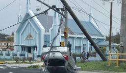Video: Siêu bão mạnh nhất 2015 Soudelor tàn phá đảo Saipan