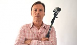 Trở thành triệu phú nhờ gậy tự sướng