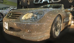 Lóa mắt trước những siêu xe lấp lánh ánh kim cương