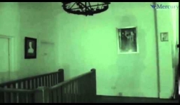 Video: Cận cảnh 'bóng ma cai ngục' khét tiếng trong lâu đài Tutbury tại Anh