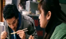 Truyền hình nước ngoài: Khách Tây trải nghiệm ăn phở ở Hà Nội