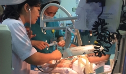 Vĩnh Long: Bé trai 11 ngày tuổi bị người phụ nữ lạ đâm vào mặt tại bệnh viện 