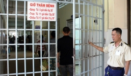 Bé sơ sinh bị đâm thấu sọ: Nghi phạm đòi đập đầu vào tường tự vẫn