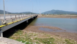 Nữ sinh chết thảm khi 'chụp ảnh tự sướng'