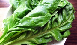 Lợi ích chữa bệnh tuyệt vời của rau bó xôi