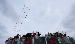 Tiêm kích F-16 tạo hình số 50 kỷ niệm Quốc khánh Singapore