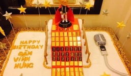 Những món đồ dát vàng, kim cương khẳng định đẳng cấp sao Việt