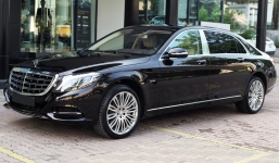 Cận cảnh xe sang hơn 10 tỷ màu Ruby đầu tiên tại Việt Nam