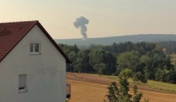 Chiến đấu cơ Mỹ gặp nạn, bốc cháy dữ dội giữa rừng ở Đức