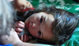 Sự phục hồi kỳ diệu của cô bé 4 tuổi ở 12 đêm trong rừng già Siberia