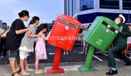 Đài Loan phát sốt với thùng thư nghiêng ngả vì siêu bão Soudelor