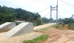 Phó Thủ tướng yêu cầu kiểm tra vụ 'cầu treo 3,5 tỷ phục vụ 2 hộ dân'