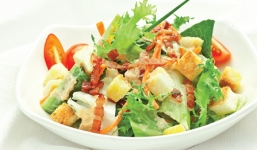Cách làm salad trộn thơm ngon bổ dưỡng