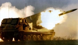 Video: Lục quân Mỹ bắn thử nghiệm pháo phản lực đa nòng M270A1