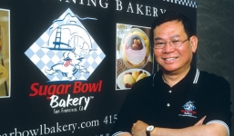 Cậu bé Việt nghèo thành ông chủ giàu có trên đất Mỹ