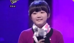 Cô bé 11 tuổi Hàn Quốc 'đốn tim' huấn luyện viên The voice Kids