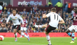 Video bàn thắng: Man Utd đánh bại Aston Villa