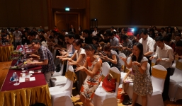 Cận cảnh một buổi học thiền của các doanh nhân