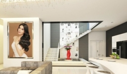 Ngọc Trinh treo ảnh gợi cảm bên trong căn nhà triệu đô