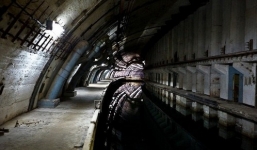 Cận cảnh căn cứ tàu ngầm tối mật lớn nhất thế giới