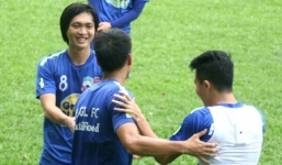 HAGL hào hứng trong buổi tập đầu tiên thiếu vắng HLV Graechen