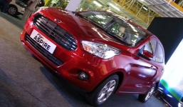 Phát sốt ô tô Ford 'mới cứng' giá 167 triệu đồng