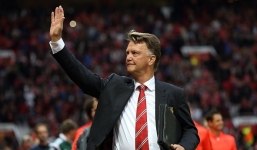 HLV Van Gaal muốn hôn Depay sau trận thắng Club Brugge