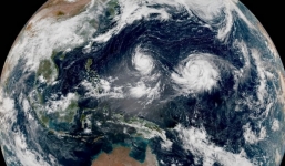 Xuất hiện 'bão song sinh' trên Thái Bình Dương