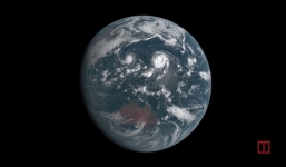 Video hiếm về bão song sinh tại Thái Bình Dương