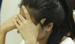 BGH Trường múa nói về sinh viên thoát y phản cảm ở bar Hà Nội