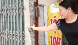 Mẩu đất rộng 10cm, dài 3m có giá 400 triệu đồng