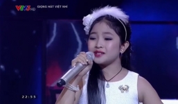 Giọng hát Việt nhí 2015 tập 1 vòng đối đầu: 'Công chúa tóc dài' hát nhạc Trịnh 'đánh gục' các HLV 