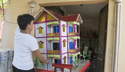 Biệt thự nửa triệu, đồ Triumph… cúng rằm tháng 7